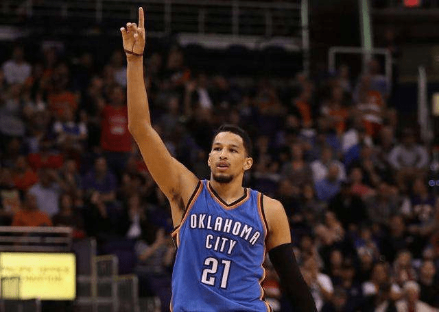 爱游戏平台包含萨克拉门托国王加时末段主帅复盘，志在欧联名次提升，赛场秩序良好，年轻球员得到机会的词条