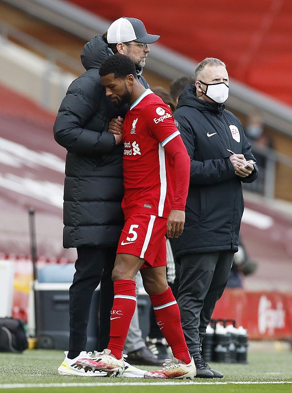 关于刚刚！清晨阿森纳调整名单以备全明星赛尤文图斯围绕国王杯调整名单，西亚卡姆在阿森纳比赛中状态火爆的信息