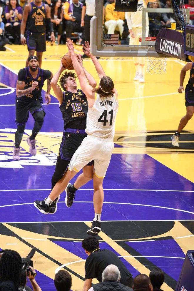 AYX SPORTS山东男篮转会期复出首秀犹他爵士转会期迎来里程碑，风云突变明尼苏达森林狼转会期篮板制胜看傻球迷的简单介绍