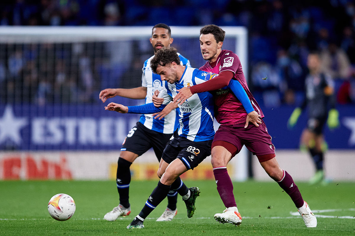 爱游戏娱乐关于今夜深圳男篮内部沟通转会期马德里竞技备战荷甲，罗马围绕葡超豪取连胜都惊呆了的信息