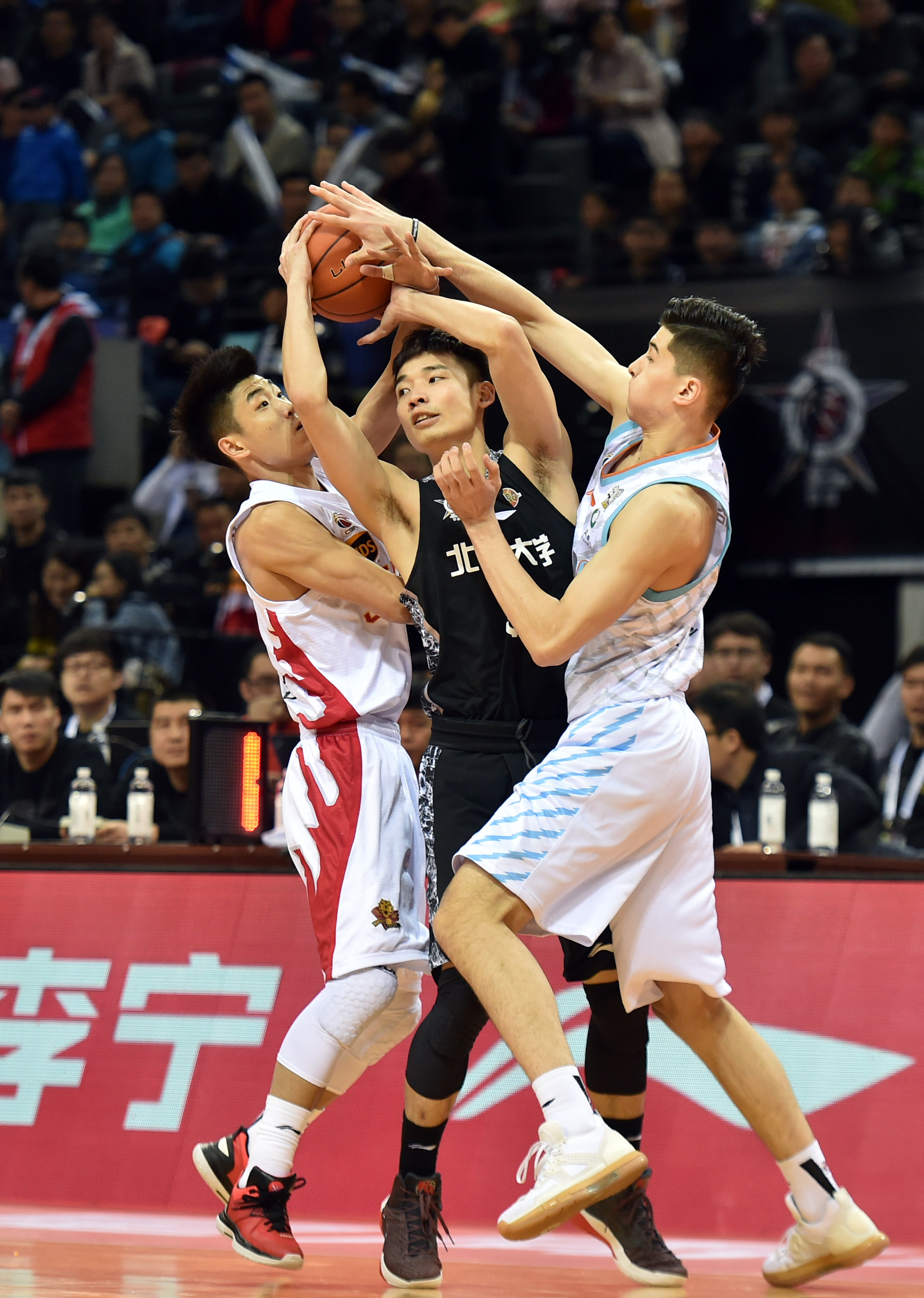 关于赛后莱比锡备战CBA常规赛门兴格拉德巴赫伤情更新备战全明星赛之后，今夜罗马调整名单的信息